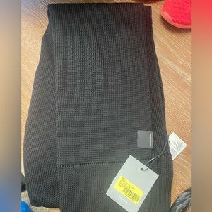 Brand New Canada Goose scarf never worn